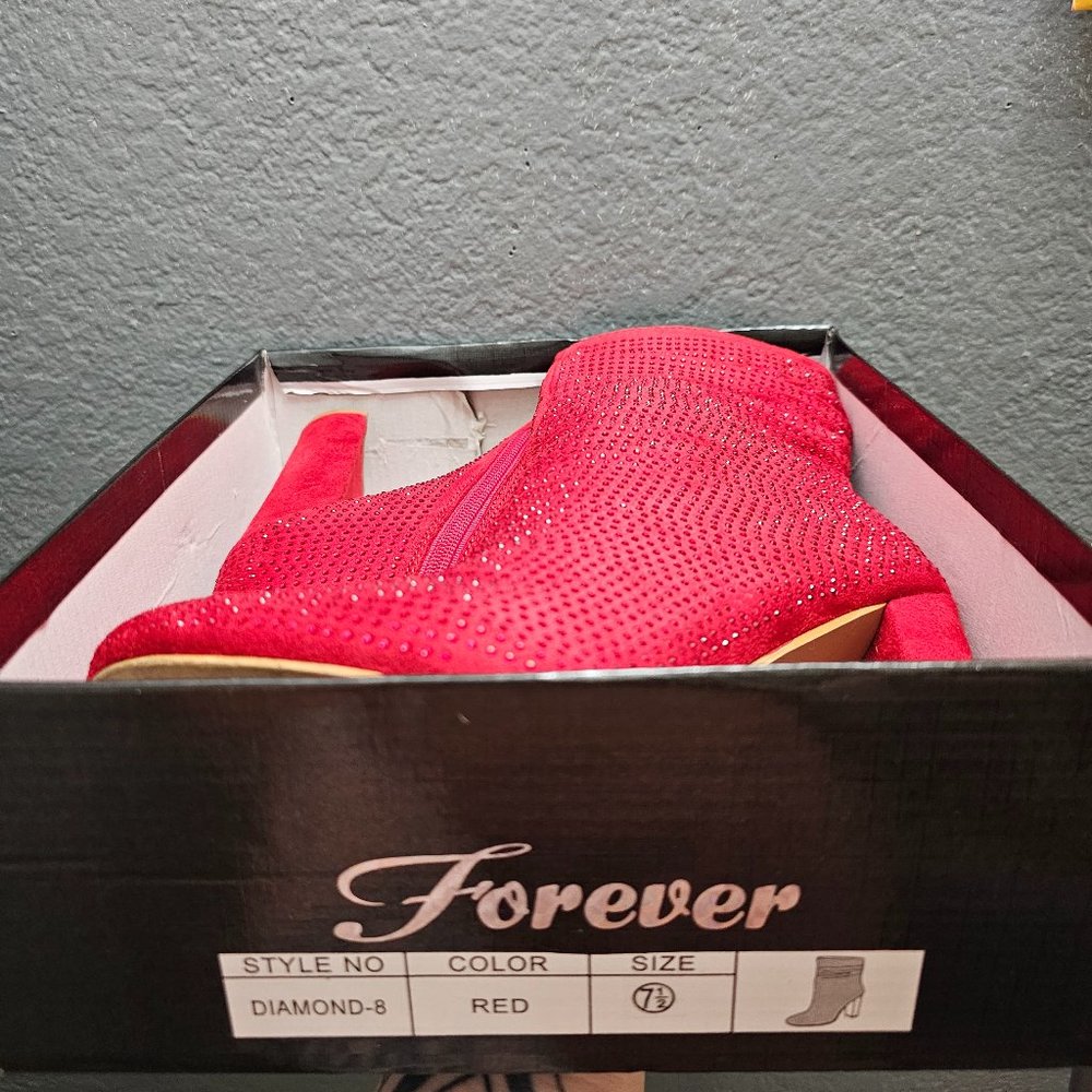 7 1/2 Red sparkly boots